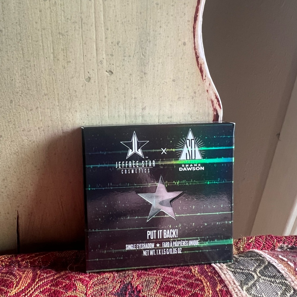Jeffree Star Single Eyeshadow - Put It Back! Green